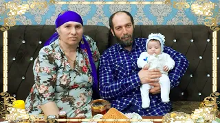 Грузин Парно крестит внука Лашо