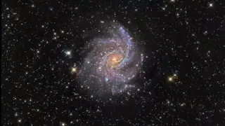 Scientists Captured A Fireworks Galaxy!!!