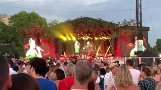 Celine Dion - To Love You More (live) at BST Hyde Park