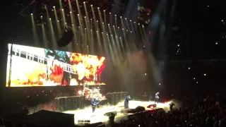 Black Sabbath - Iron Man (LIVE @ United Center Chicago IL, 1.22.16) The End Tour 2016