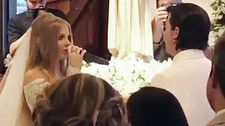 Luísa Sonza Cantando no Casamento "Olhos Castanhos" para Whindersson Nunes