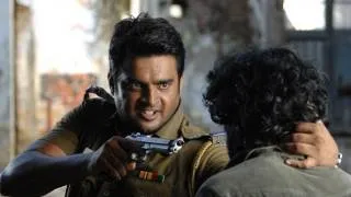 Vettai - Theatrical Trailer (With English Subtitles)