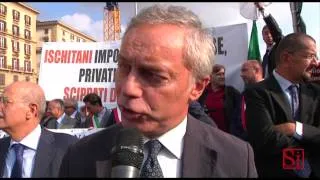 Napoli - Le reazioni e proteste per la visita di Napolitano (28.09.13)
