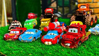 Looking for Disney Pixar Cars On the Rocky Road : Lightning McQueen, Mater, Dinoco McQueen, Mack