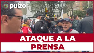 Petristas arremeten contra periodistas de Red+ Noticias durante marchas | Pulzo