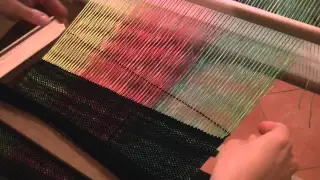 How to weave neat edges on the rigid heddle loom