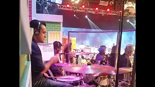 Paula Fernandes - Drum cam - Man I feel Like woman ao vivo Cesinha Martins batera