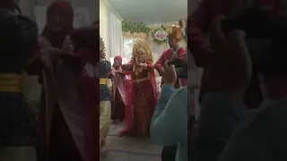 Detik - Detik Pengantin Wanita Nya Cemburu Karna Pengantin Pria Nari Sama Tamu Undangan!