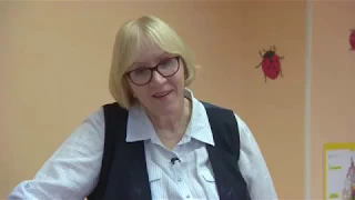 Rita Holm räägib lastele keha osadest