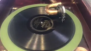 A Restored 1912 Victor Victrola VV-XI Phonograph