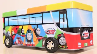Thomas & Friends various toys come out of the Thomas the tank engine bus box RiChannel