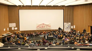 Das Audimax der Uni Freiburg wurde besetzt!