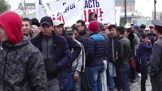 Гражданские активисты, политики и горожане вышли на митинг / 01.10.17 / НТС