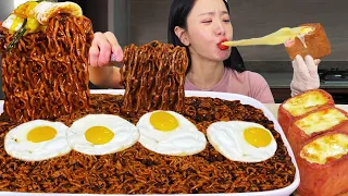 새벽에 배고파서 매운짜장 틈새라면 + 모짜렐라 통스팸 먹방 🔥 ㅣ라면 먹방 스팸ㅣSpicy Black Bean noodles & Cheese Spam mukbang