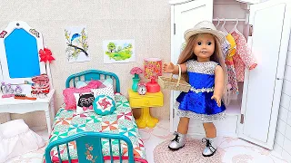Doll in sparkling blue dress gets ready for grocery shopping! PLAY DOLLS