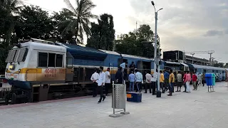 Engine failure of Diverted train stuck for 4 hours