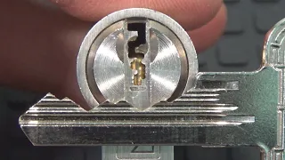 1049 NICE KEYWAY IN THIS "ZI IKON N6" PICKED & GUTTED eng sub