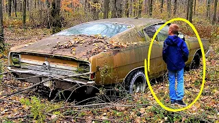 Boy Finds Old Abandoned Car In Forest, What He Finds Inside It Makes Him Shocked