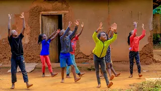 Masaka Kids Africana Dancing Happy Merry Christmas