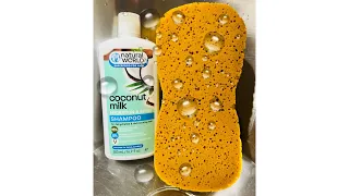 COCONUT SHAMPOOING MY SPONGE AFTER THE BLEACH ⚠️💦🧽😮‍💨| squeezing 🤗 rinsing 💦#asmr