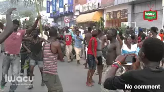 Une foule en liesse dans les rues de Bujumbura