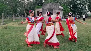 Dance cover on Eki Labonye(Rabindra Sangeet)|| Jayati Chakraborty||