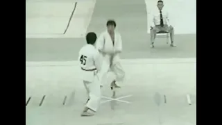 Mikio-Yahara vs Imamura |Kumite| wazari-ippon| fight of the shotokan karate system.