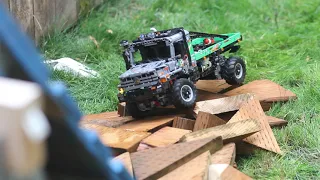 Trialling the LEGO® Technic 42129 4x4 Mercedes Benz Zetros Trial Truck