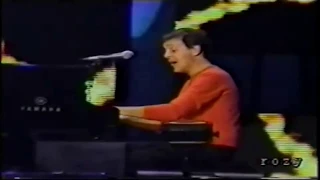 Paul McCartney - Maybe I'm amazed/Let 'Em In/My Love/She's Leaving Home (sub español)