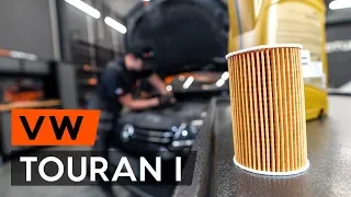 Как заменить моторное масло и масляный фильтр на VW TOURAN 1 (1T3) [ВИДЕОУРОК AUTODOC]