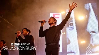 FFS - Johnny Delusional - Franz Ferdinand and Sparks @ Glastonbury 2015