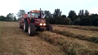 Fiatagri 180-90 with Hesston 4700 Turbo Sound