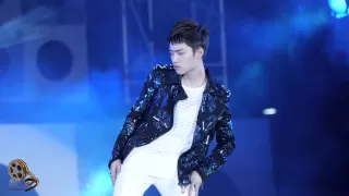 120712 여수 Expo Pop Festival - EXO-K 디오 너의 세상으로 [쏭감독].mp4