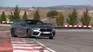 'Desbravando' en circuito los 625 caballos del nuevo BMW M8 Competition