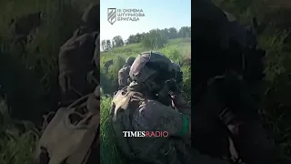 💥 Ukrainian soldiers take out Russian forces from a dugout near Bakhmut
