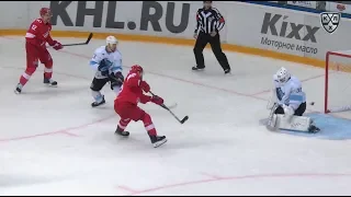 Nikontsev spin-o-rama assist on Daugavins goal