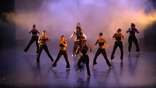 Run boy run - Modern choreography senior group