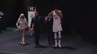 GIANNIS LEAVE THE GAME CRYING WITH INJURY