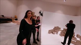 O my Hulu- The (Kim) Kardashian intro