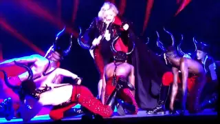 MADONNA FALLS DOWN STAIRS AT BRIT AWARDS 2015