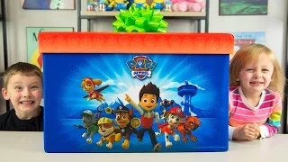 HUGE Paw Patrol Surprise Present from Santa Claus Christmas Toys for Boys Blind Bags Kinder Playtime