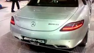 Mercedes SLS Engine Sound - Revving