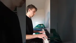 CHAPO102 x STACKS102 x LONGUS MONGUS - MEIN TEE WIRD LANGSAM KALT | Piano Cover