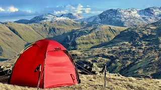 FREEZING Temperatures, Snow and Biting Winds - Solo Wild Camp in the Lake District Mountains