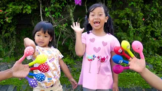 Keysha Playing Water In Balloons Singing Finger Family Song Nursery Rhymes Learn Color With Balloons