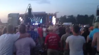 Noel Gallagher - Don't Look Back In Anger - V-Festival 2012 Chelmsford