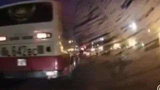 Автобус выехал на встречную полосу в Уральске (Видео)