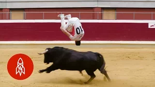The Jaw-Dropping Art of Bull-Leaping