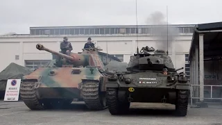 M24 Chaffee in action - Saumur 2016