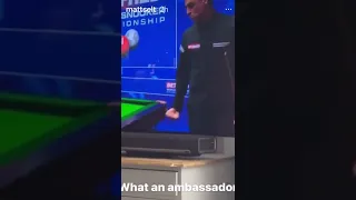 Ronnie o'sullivan lewd gesture